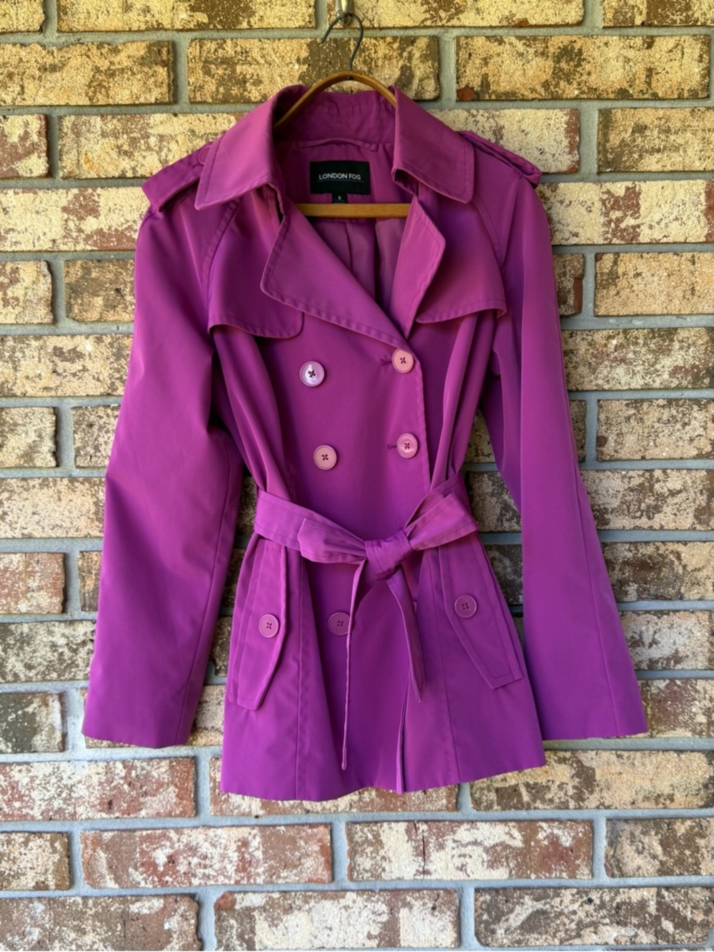 London Fog Trench Coat Women’s Size Small Buttons Belt Pockets Magenta Excellent